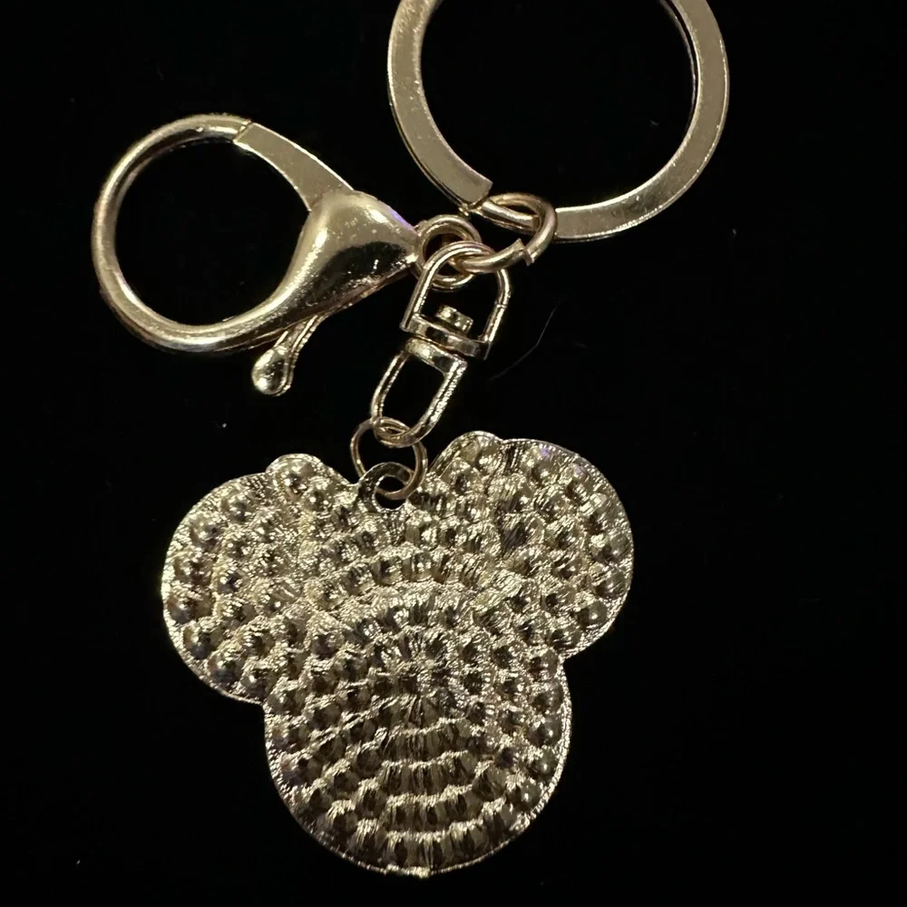 Minnie mouse shaped key chain